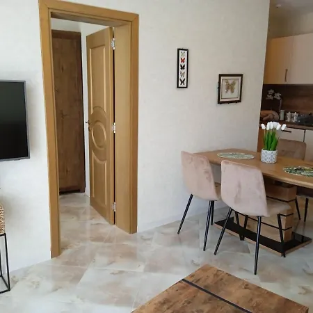 Aphrodite Park Deluxe 3* ساني بيتش