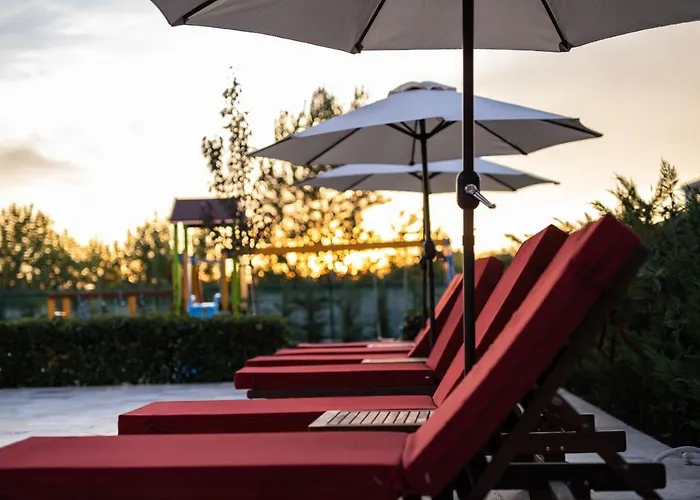 Aphrodite Park Deluxe